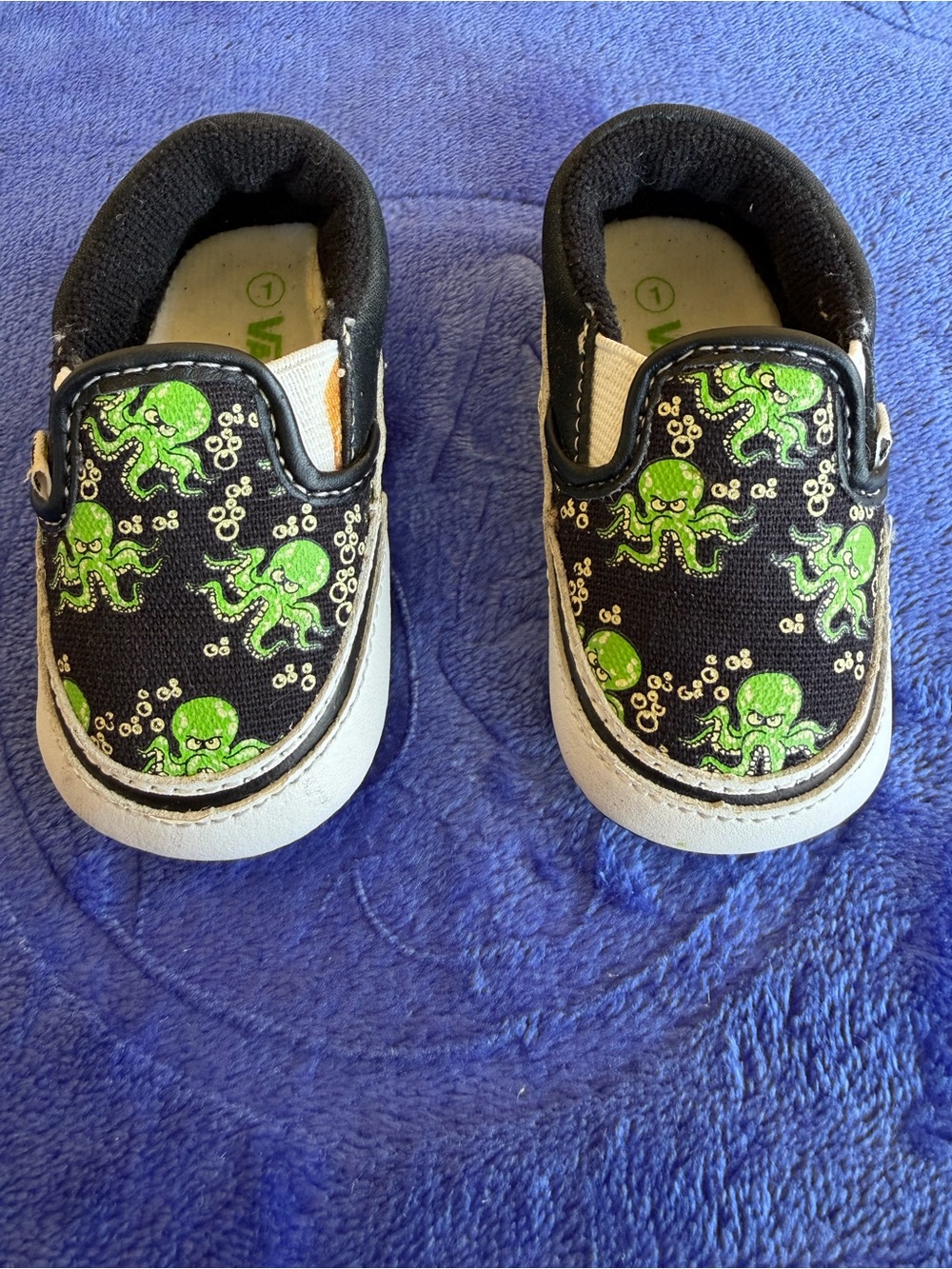 Vans Kids Black Slip-On Sneakers with Green Octopus Print Baby Size 1